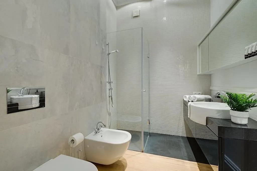 Top Place*Unique Royal Route View*4 Bedrooms*6Beds Warszawa 0*,  Polska